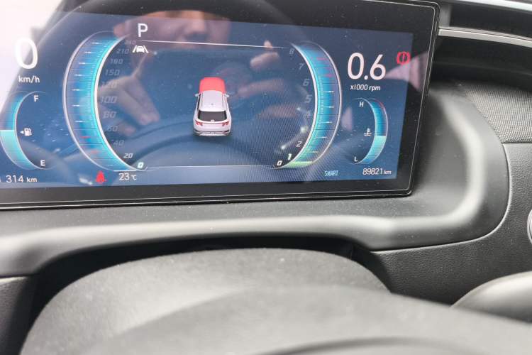 Used Hyundai Tucson 2021 Tucson L 1.5T DCT Luxury Prestige Edition Odometer Close Up