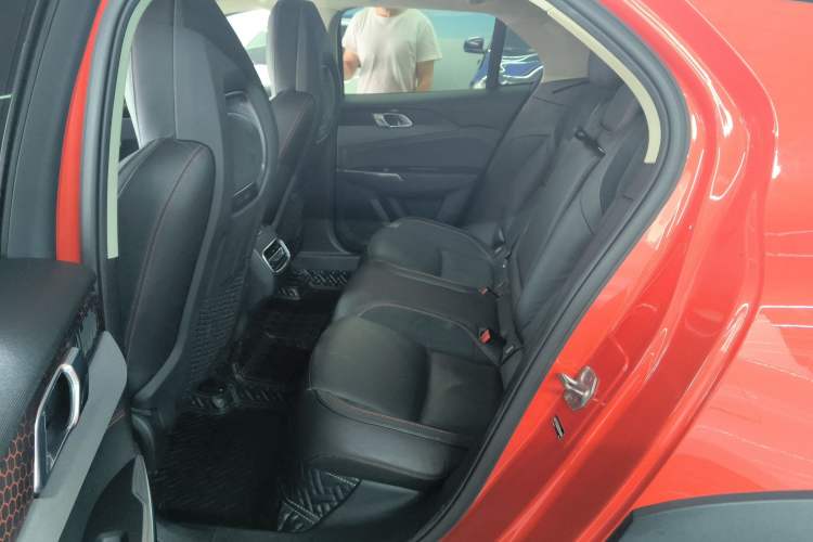 Used Lynk & Co 02 2018 1.5T DCT Two-Wheel Drive Pro Version China V Emission Standard
