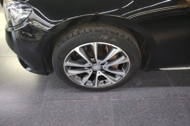 Used Mercedes-Benz E-Class 2016 E 300 L Stylish Model
