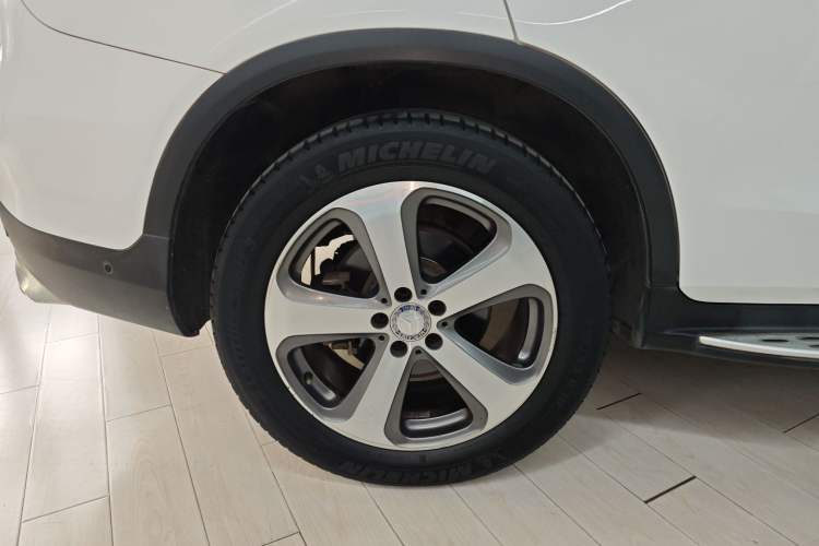 Used Mercedes-Benz GLC 2016 GLC 260 4MATIC Luxury Model
