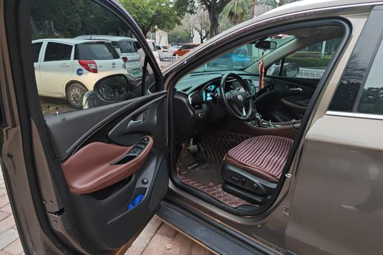 Used Buick Envision 2017 20T Two-Wheel Drive Luxury Model
