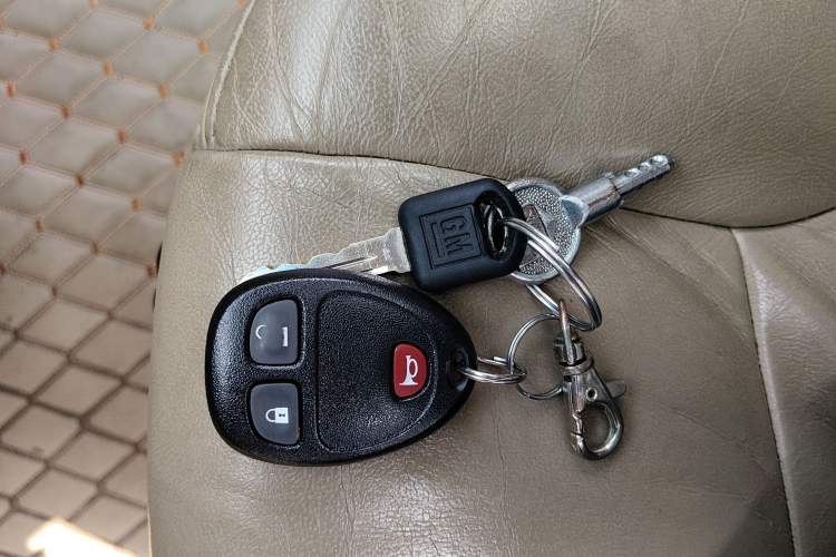 Used Buick GL8 2011 2.4L CT Comfort Edition Vehicle Key