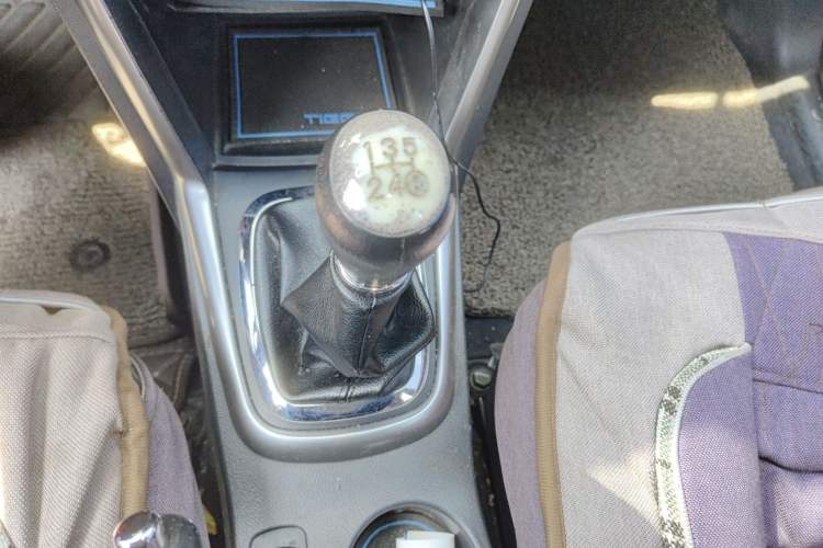 Used Chery Tiggo 3 2014 Magic Edition 1.6L Manual Fashion Version Gear Lever