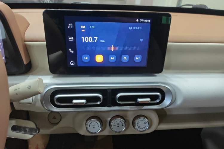 Used Wuling Hongguang MINIEV 2024 3rd Generation 215km Advanced Version Audio And AC Panel