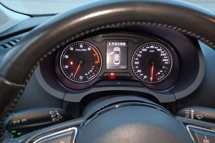 Used Audi A3 2015 Limousine 35 TFSI Millionth Anniversary Intelligent Leading Model
