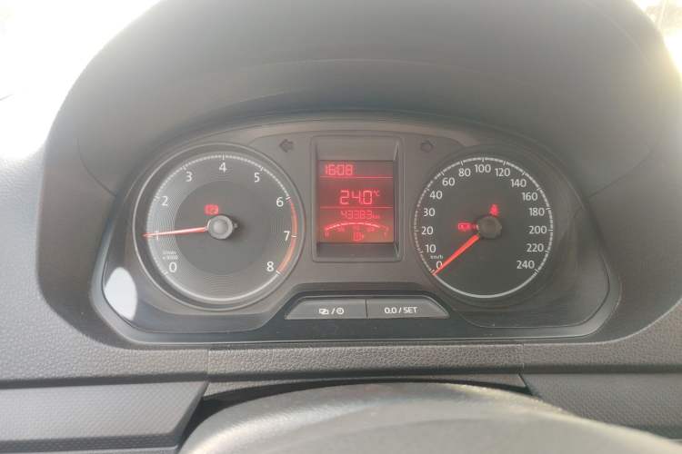 Used Volkswagen Jetta 2017 1.5L Manual Comfort Model
