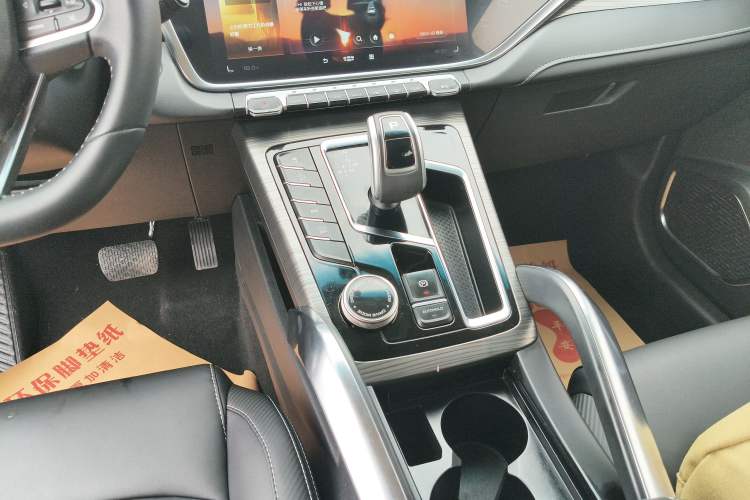 Used Geely Auto Emgrand X7 Sport 2020 1.8TD DCT Smart PRO Gear Lever