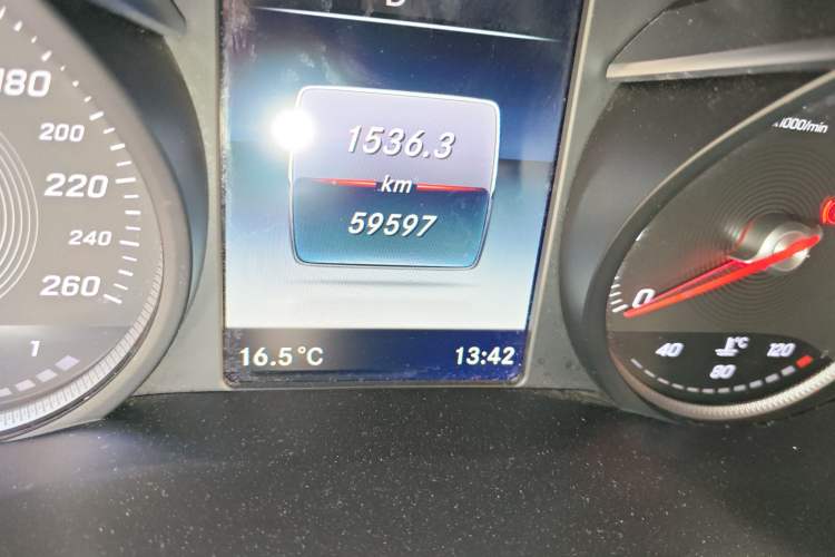 Used Mercedes-Benz GLC 2019 GLC 260 L 4MATIC Dynamic Model