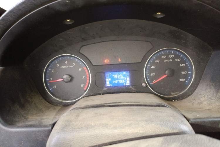 Used CHANGAN KAICHENG Shenqi F30 2016 1.5L Comfort Plus Long Wheelbase DAM15L Instrument Cluster