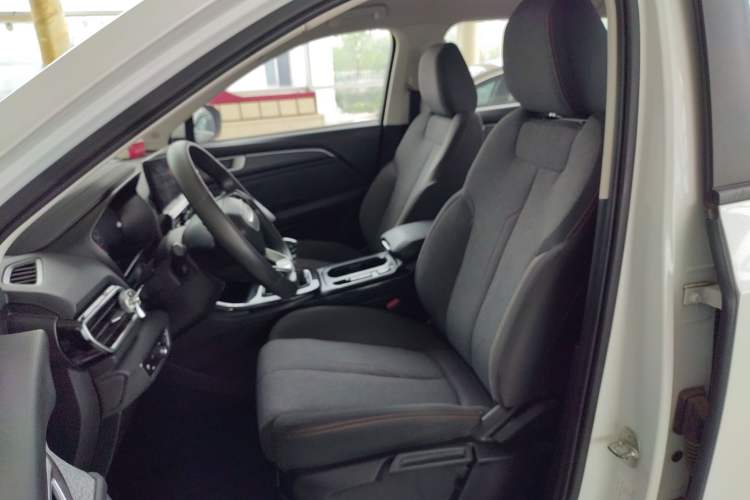 Used Baojun RS-5 2019 1.5T Manual Super Connectivity Version China VI Left Front Seat