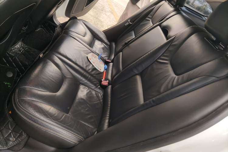 Used Volvo V60 2014 Restyled T5 Zhiya Edition
