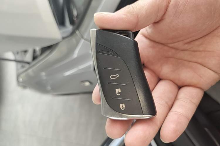 Used Lexus ES 2021 300h F SPORT
