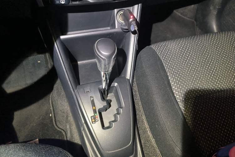 Used Toyota Vios 2017 1.5L CVT Innovation Edition Gear Lever
