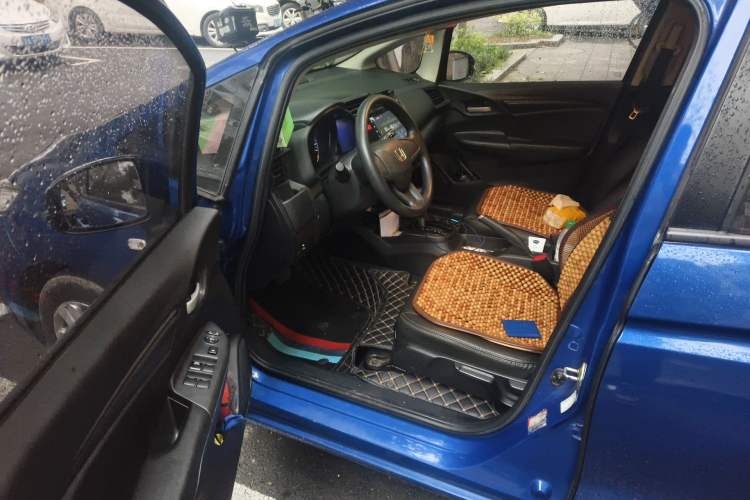 Used Honda Fit 2016 1.5L LXS CVT Comfort Sunroof Version