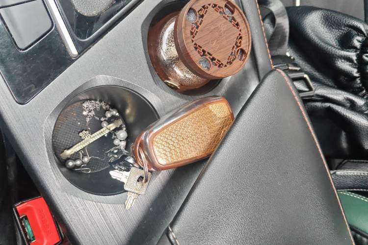 Used CHANGAN OSHAN X7 PLUS 2022 1.5T Blue Whale Edition Automatic Prestige Version Vehicle Key