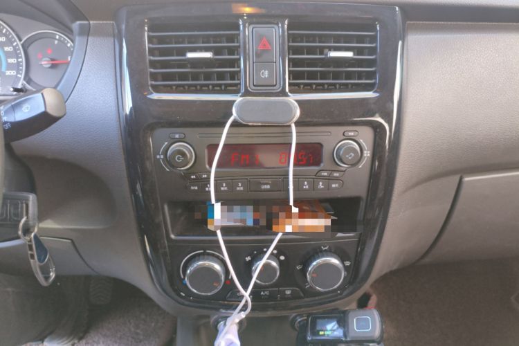 Used Wuling Rongguang V 2018 1.5L Standard Version Audio And AC Panel