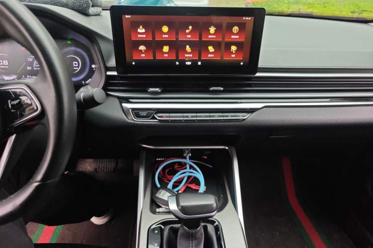 Used Geely Auto Emgrand 2022 4th Generation 1.5L CVT Luxury Model Audio And AC Panel