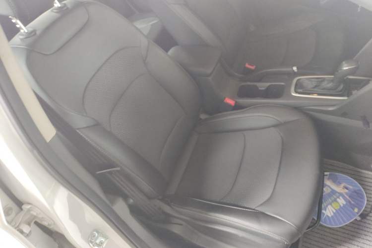Used Chevrolet Cavalier 2019 320 Automatic Xinyue Edition Right Front Seat