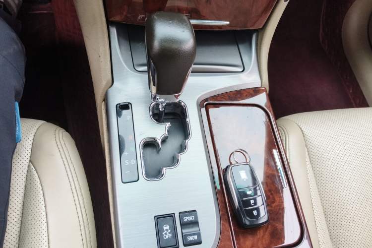 Used Toyota Crown 2012 2.5L Royal Comfort Edition
