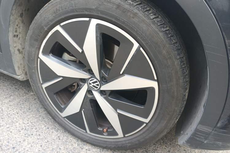 Used Volkswagen ID.4 CROZZ 2021 Long-Range Lite PRO Two-Wheel Drive Version