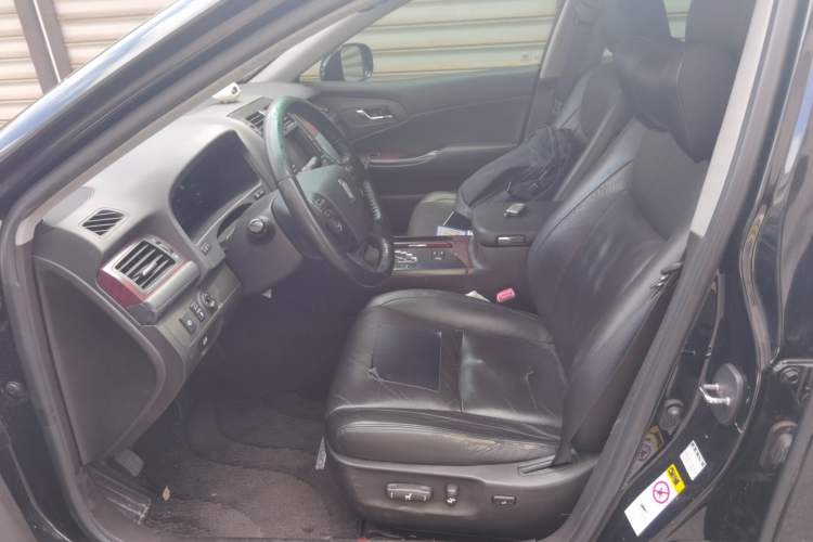 Used Toyota Crown 2010 2.5L Royal Leather Navigation Edition
