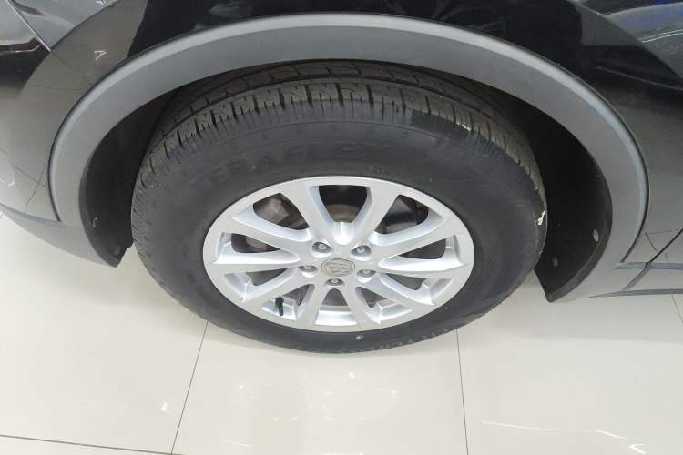 Used Buick Envision 2017 20T Two-Wheel Drive Leading Version Left Front Wheel Hub