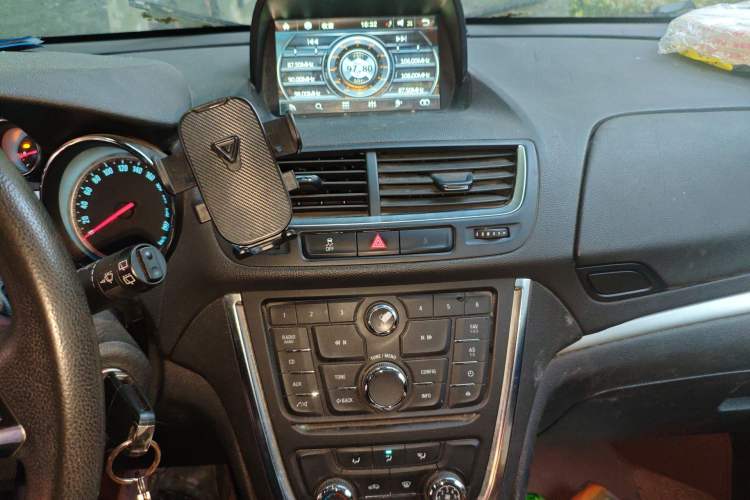 Used Buick Encore 2015 1.4T Automatic Two-Wheel Drive Urban Elite Version