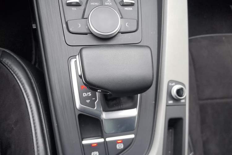 Used Audi A4L 2019 40 TFSI Ambition China VI