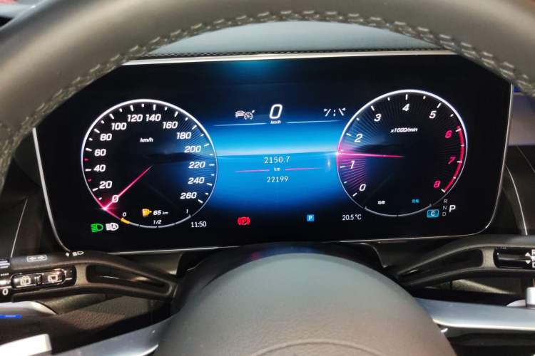 Used Mercedes-Benz GLC 2024 GLC 260 L 4MATIC Luxury Model 5 Seats Instrument Cluster