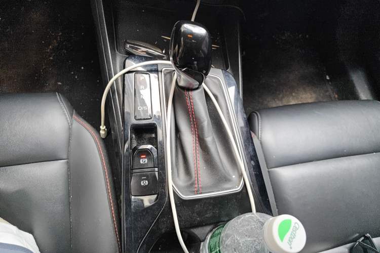 Used MG 5 2021 180 DVVT CVT Youthful Style Edition Gear Lever