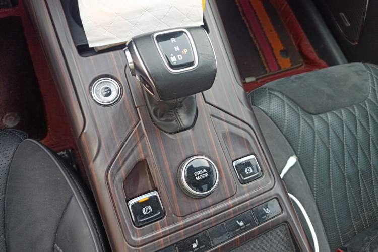 Used Hongqi HS5 2022 Revised Version 2.0T Smart Connect Flagship Edition