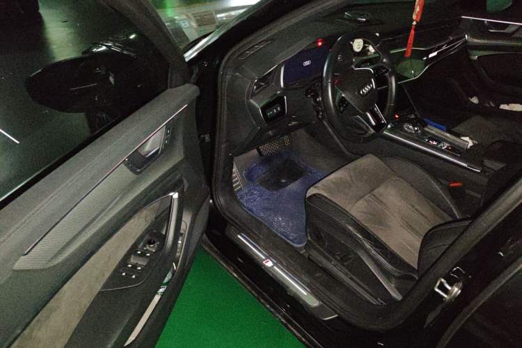 Used Audi A6L New Energy 2020 55 TFSI e quattro Driver Seat