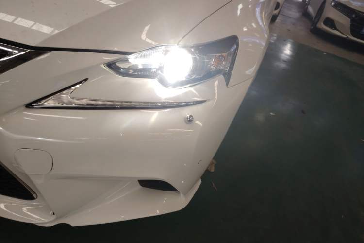 Used Lexus IS 2013 250 Leading Edition