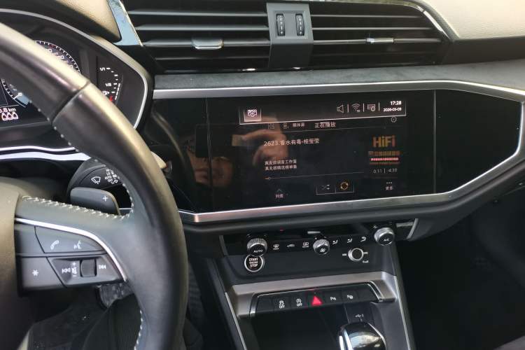 Used Audi Q3 2020 35 TFSI Fashion Dynamic Model