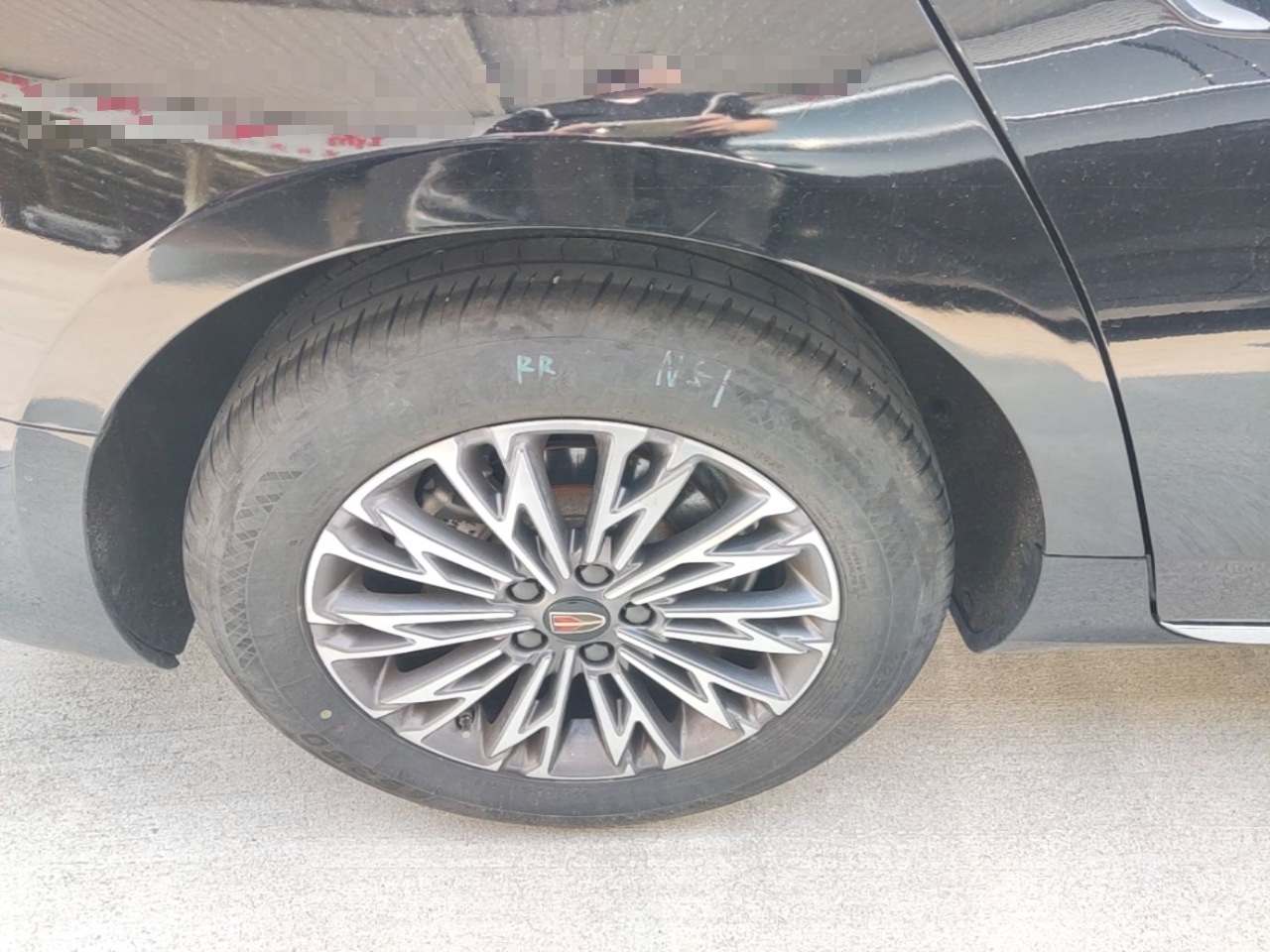 Hongqi H5 2024 1.5T DCT Smart Connect Flagship Edition - Chinese Trim Yun — снимка 11