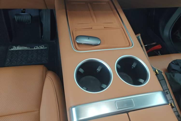 Used Li Auto L8 2023 Pro Model Gear Lever