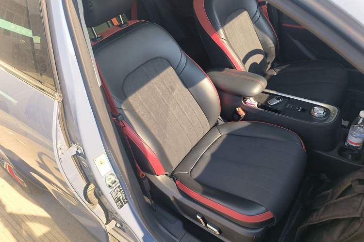 Used ORA Good Cat GT 2022 Mulan Edition 480km Long-Range续航 Right Front Seat