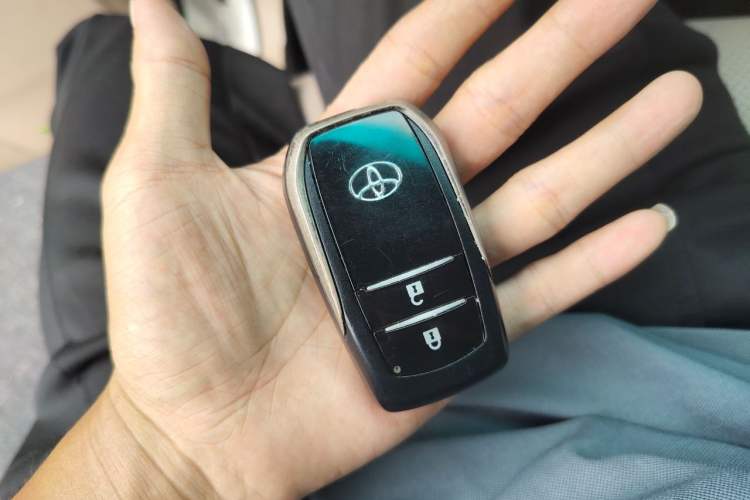 Used Toyota Land Cruiser 2014 4.0L Automatic Parallel Import Version 5 Seats
