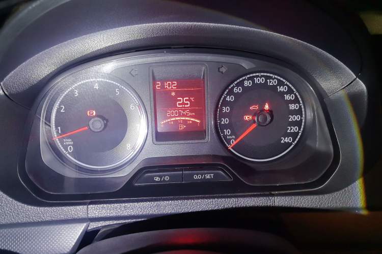 Used Volkswagen Jetta 2017 1.4L Manual Fashion Edition
