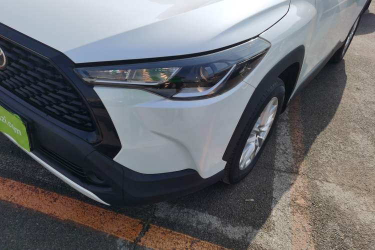 Used Toyota Corolla Cross 2023 2.0L Pioneer Edition Left Front Headlight