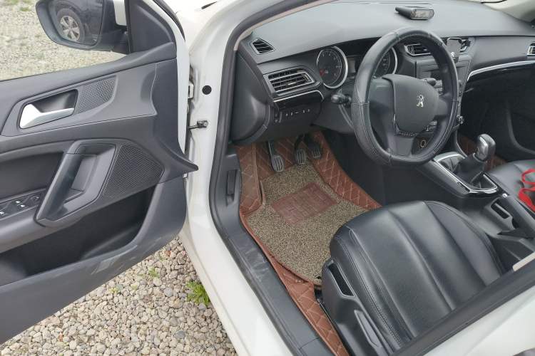 Used Peugeot 408 2014 1.8L Manual Leading Edition
