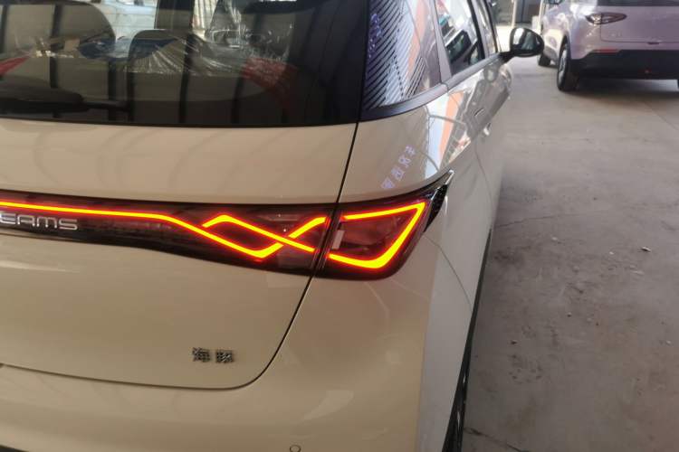 Used BYD Dolphin 2025 420km Free Edition Right Rear Taillight