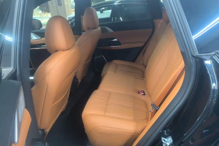 Used XPeng G9 2025 625 Long-Range Max Left Rear Seat