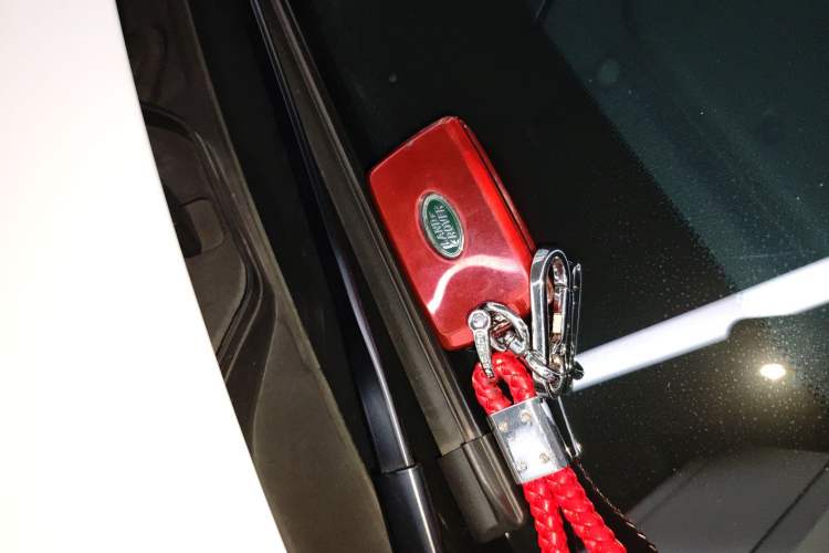 Used Land Rover Range Evoque 2020 249 PS R-DYNAMIC S Blackened Sport Technology Edition
