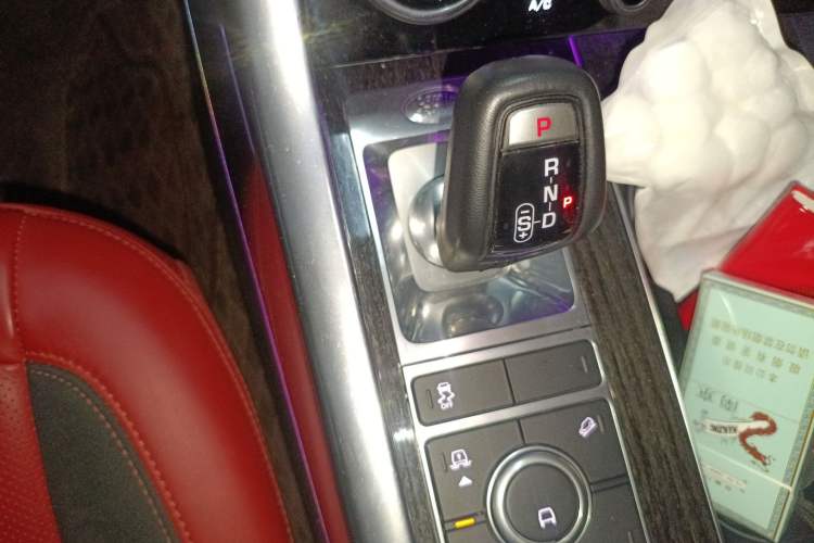 Used Land Rover Range Rover Sport 2022 3.0 L6 YAO Black Edition
