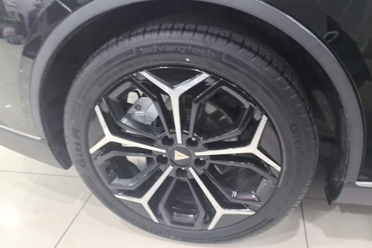 Used Deepal SL03 2024 135Plus Glory Edition Exterior 5