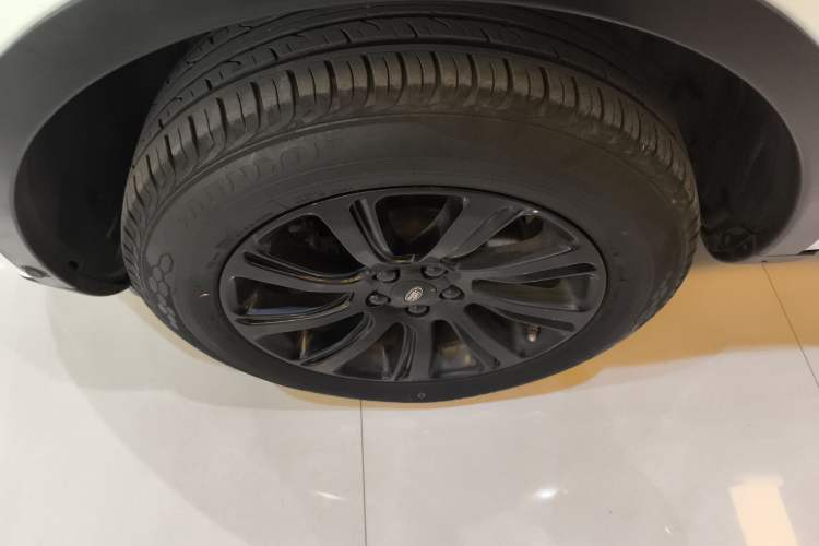 Used Land Rover Discovery Sport 2018 240 PS SE Version
