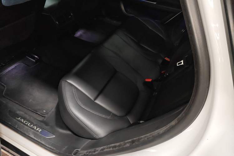 Used Jaguar XFL 2020 XFL 2.0T P200 Two-Wheel-Drive Elite Edition Left Rear Seat