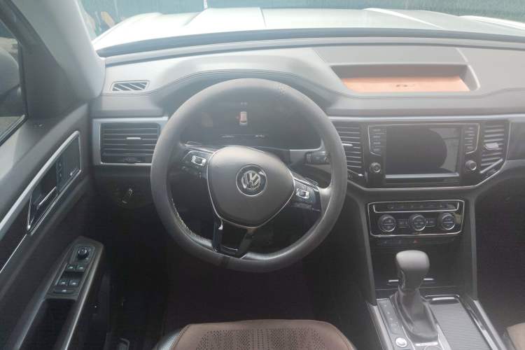Used Volkswagen Teramont 2017 380TSI Four-Wheel Drive Flagship Edition Steering Wheel