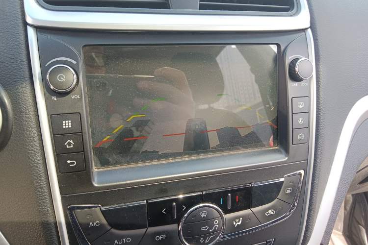 Used Geely Auto Emgrand 2016 Sedan 1.5L Manual Upward Edition